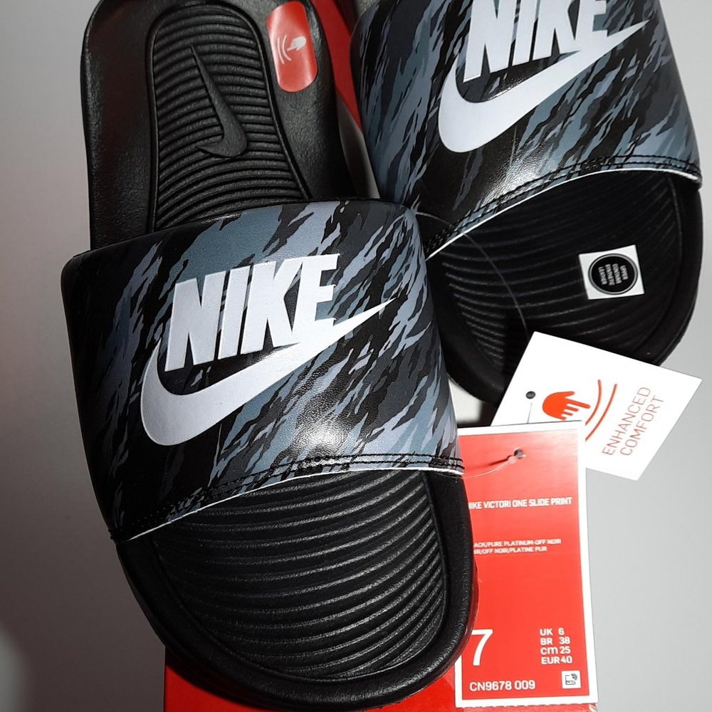 SALE Nike Victoria One Print Slide Shoes Men's SIZE 7 100% Authentic